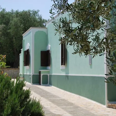 Villa Verde Villa *